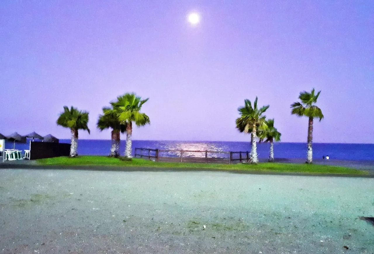 Calle Gabarra A 150 M De La Playa location