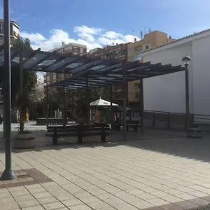 Luminosa Y Soleada Casa En El Cento De Torre Del Mar